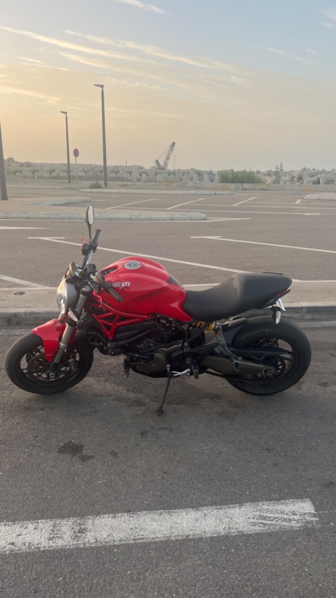 Ducati-Monster-821cc-2016