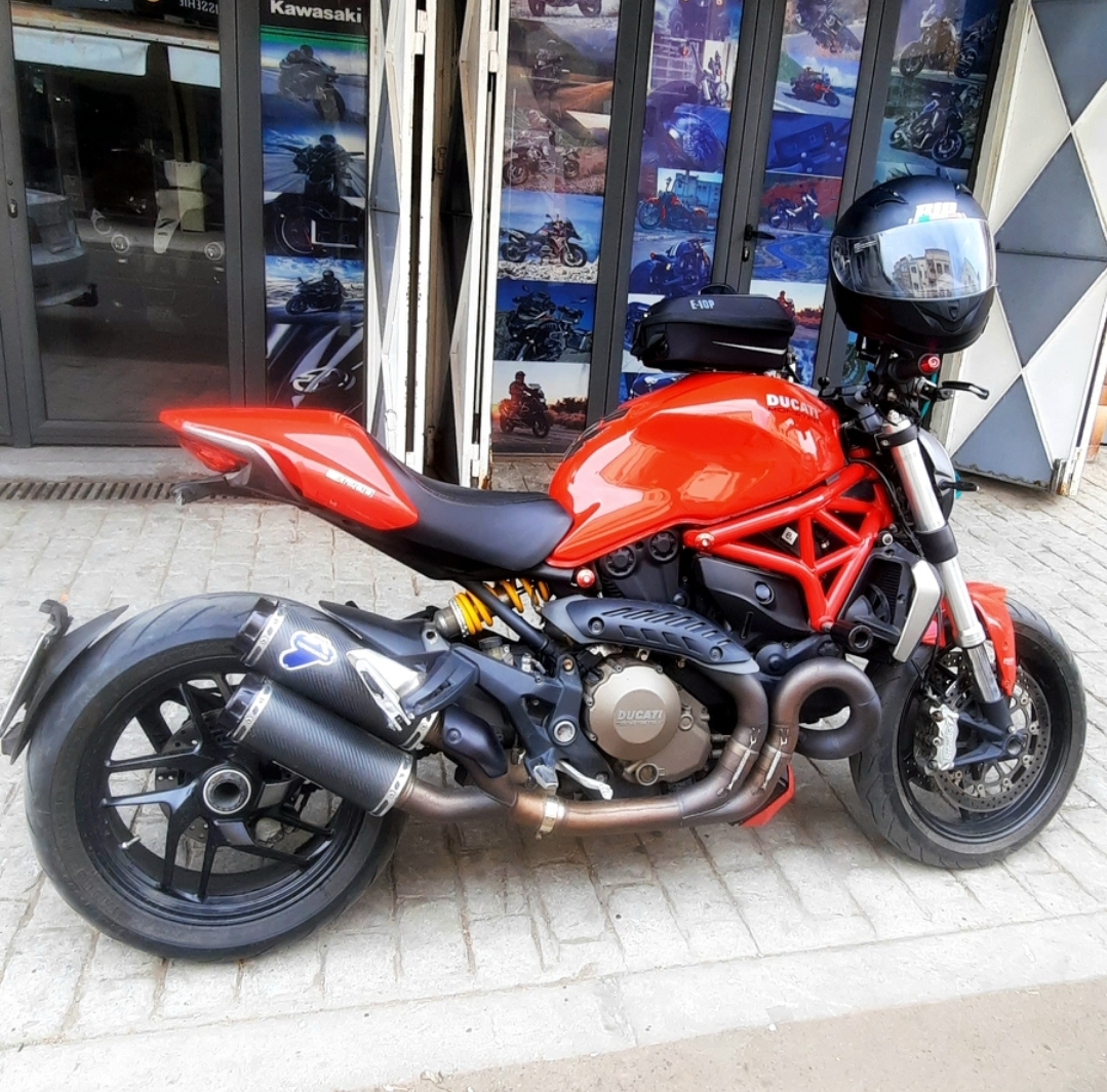 Ducati-monster-1200-ww-maroc