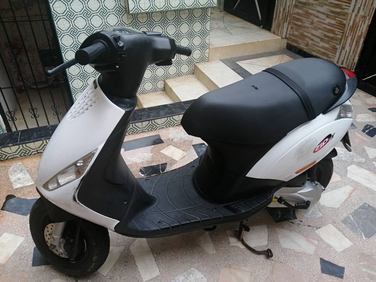 Scooter piaggio zip 2 temps 50Cc à casablanca Prix Maroc - Moto Scooter ...